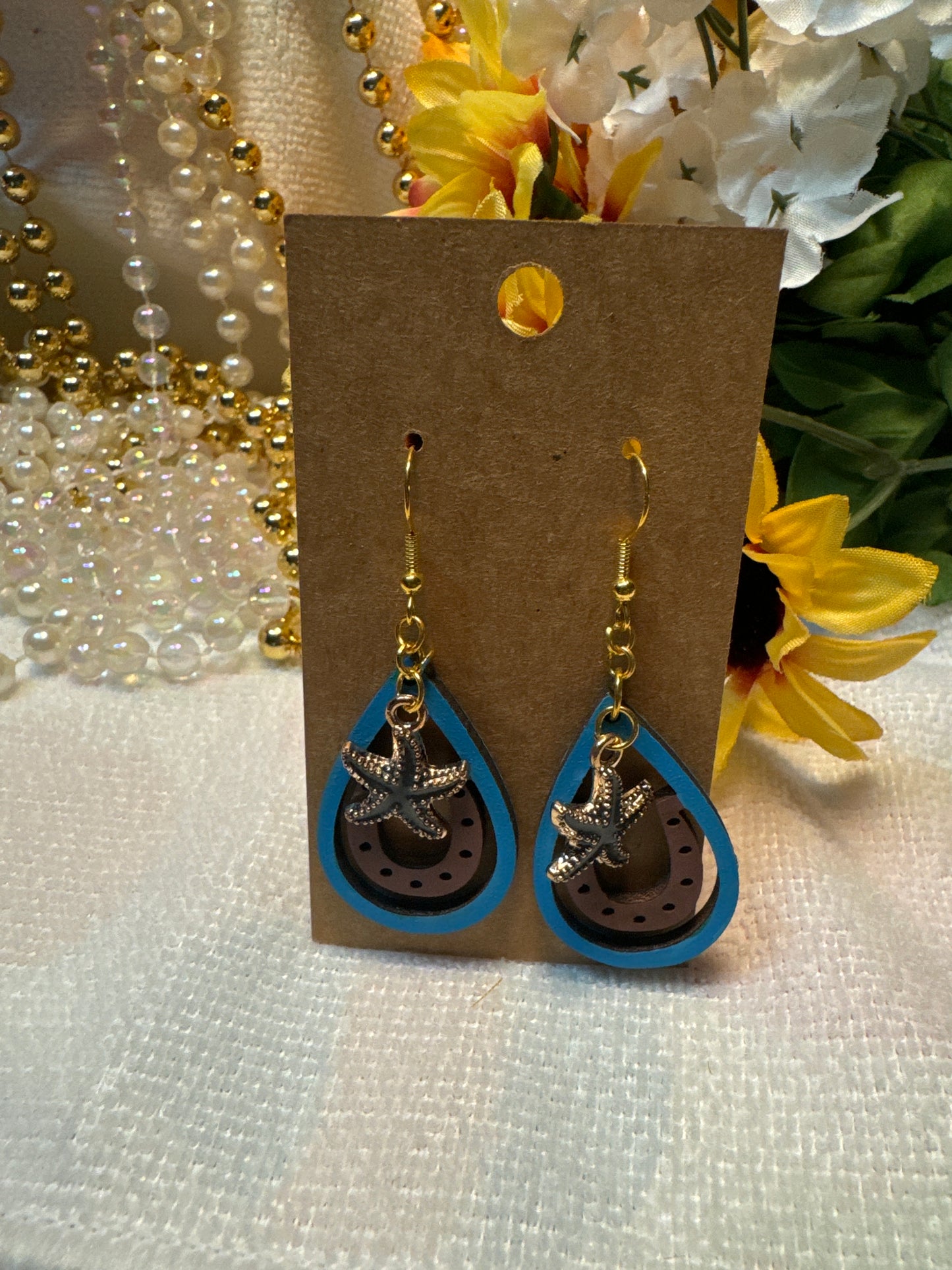Horseshoe w/Starfish Earrings